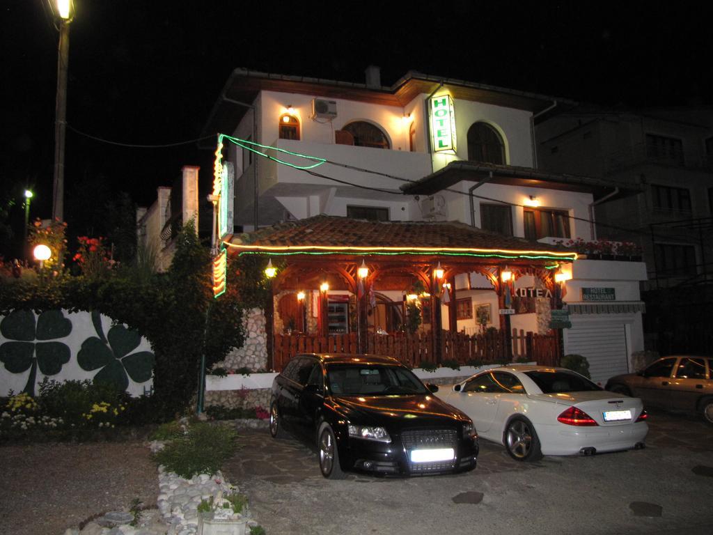 Stefan Family Hotel Kranevo Esterno foto